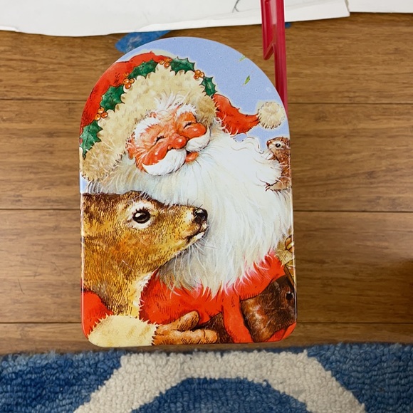 ❤️5/$25 TIN BOX CO. Christmas Tin set of 2 - Picture 7 of 10